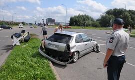 Prospektų sankryžoje - neveikiantis šviesoforas, avarija