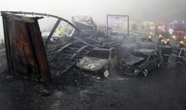 Per masinę avariją Portugalijoje žuvo 5 žmonės, 72 sužeisti