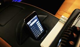 "Biuras" ant ratų: "Apple" ir "Brabus" sedanas "iBusiness"