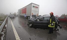 Per masinę avariją Portugalijoje žuvo 5 žmonės, 72 sužeisti