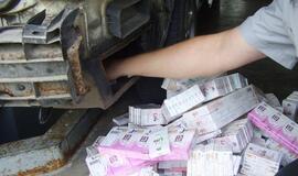 Automobiliuose įrengtos rusiškų cigarečių slėptuvės