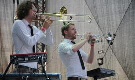 Klaipėdoje tūkstančiai žmonių judėjo Mikos ritmu