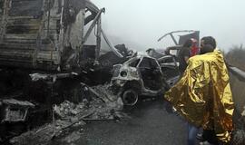Per masinę avariją Portugalijoje žuvo 5 žmonės, 72 sužeisti