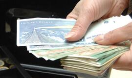 Verslininkai pasisavino beveik pusę milijono litų