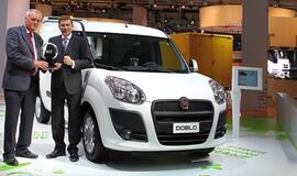 2011 metų lengvuoju komerciniu automobiliu išrinktas "Fiat Doblo Cargo”