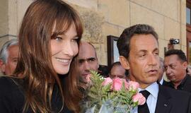 Carla Bruni Sarkozy, anot jos draugų, yra moteris Donžuanas