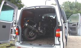 Islandas vogtu mikroautobusu gabeno vogtą motociklą