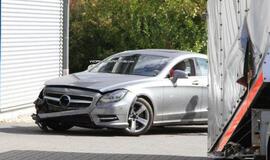 Paryžiaus autosalonas: CLS klasės &quot;Mercedes-Benz&quot; sudaužytas iki premjeros