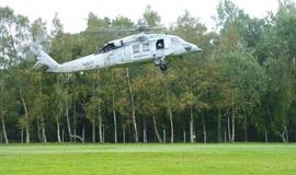 Dalia Grybauskaitė stebėjo pratybas "Šakalo akmuo 2010"