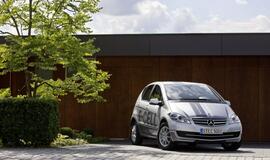 Naujasis "Mercedes-Benz" elektromobilis "A-Class E-Cell"