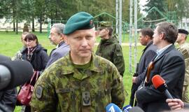 Dalia Grybauskaitė stebėjo pratybas "Šakalo akmuo 2010"