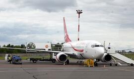 Premjeras nepatenkintas skrydžių bendroves kontroliuojančių institucijų darbu