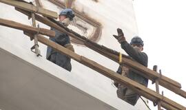 Tyrimas: daugiau nei pusė įmonių kitąmet neplanuoja didinti atlyginimų