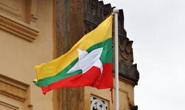 Andrius Kubilius: Lietuva nereikš pretenzijų Mianmarui dėl vėliavos