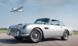 Aukcione parduodamas legendinis Džeimso Bondo "Aston Martin DB5"