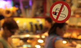 Europos Komisija ketina stiprinti kovą su rūkymu