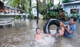Indonezijoje ir Vietname siaučia pražūtingos audros