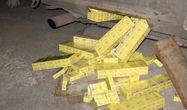 Kontrabandą bandė įvežti perdirbtuose dujų balionuose