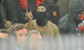 Italijoje futbolo aistruoliai iš Serbijos sukėlė riaušes