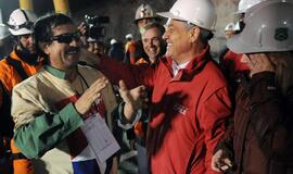 Čilėje tęsiama kalnakasių kėlimo iš avarinės šachtos operacija