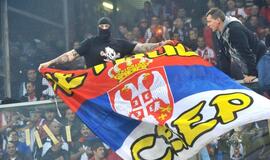 Italijoje futbolo aistruoliai iš Serbijos sukėlė riaušes
