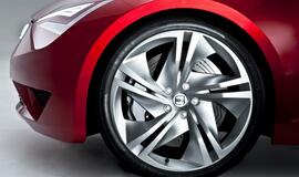 "Seat" patobulino koncepcinį elektromobilį IBE