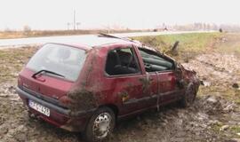 Apsivertė neblaivaus vyro vairuojamas automobilis
