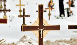 Sumažintų pensijų kompensacijas siūloma mokėti ir pensininkui mirus