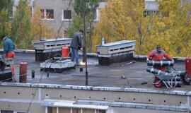 Valstybės kontrolė: daugiabučių namų atnaujinimo programos laiku įgyvendinti nepavyks