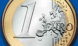 Euro kursas krito iki mažiausio lygio per du mėnesius
