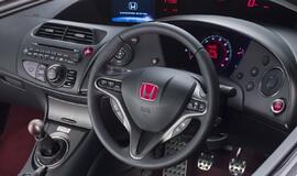 "Honda Civic" baigia savo "pasirodymą" Japonijoje