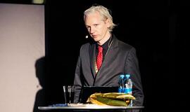 Jungtinės Valstijos perspėja &quot;Wikileaks&quot; įkūrėją dėl naujo slaptos informacijos paviešinimo