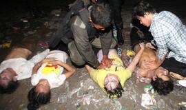 Kambodža: per masinę paniką žuvo daugiau nei 100 žmonių