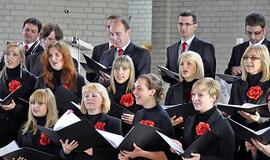 "Lenkiškos dainos sparnais"