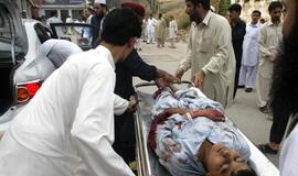 Per sprogimą Pakistano mečetėje žuvo 50 žmonių