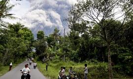 Indonezija: Merapio ugnikalnis nerimsta