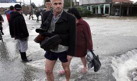 Albaniją skalauja smarkūs potvyniai