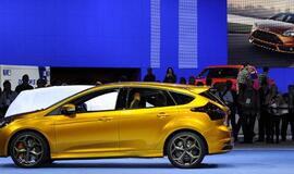 Automobilių pardavimo apimtys Europos Sąjungoje lapkritį sumažėjo