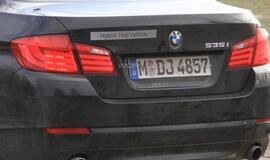 BMW gatvėse bando hibridinę 5-osios serijos versiją