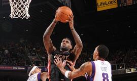 NBA: Žydrūno Ilgausko &quot;Miami Heat&quot; komanda svečiuose įveikė &quot;Phoenix Suns&quot; ekipą