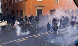 Italijoje kilo protestai dėl parlamento balsavimo
