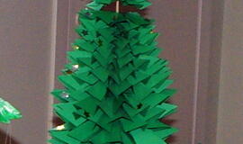 Originalios Klaipėdos pedagogų, darželinukų ir tėvelių eglutės