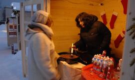 Klaipėdos Teatro aikštėje prasideda kalėdinė prekyba