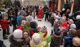 Kretingalėje papuošta kalėdinė eglė