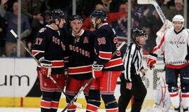 "Rangers" sutriuškino varžovus