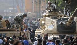 Egiptas: protestuotojai šturmavo vidaus reikalų ministeriją