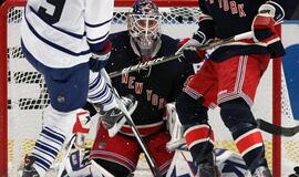 NHL čempionate - triuškinamos pergalės