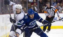 NHL: "Vancouver Canucks" iškovojo aštuntąją pergalę iš eilės