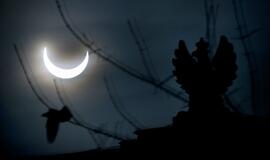 Pasaulyje - pirmasis šiais metais dalinis Saulės užtemimas