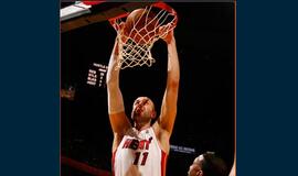 Žydrūnas Ilgauskas per rungtynes su &quot;Pistons&quot; pelnė 5 taškus